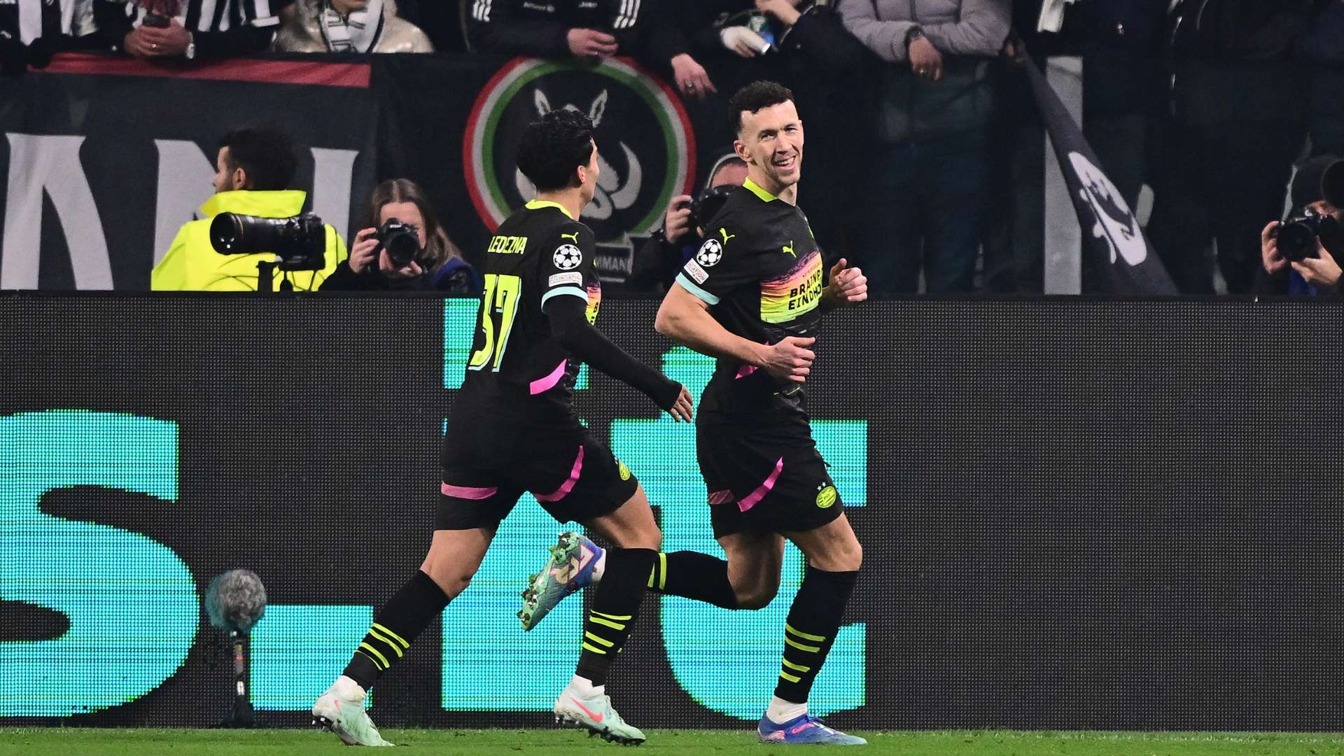 往捉襟见肘 往捉襟见肘